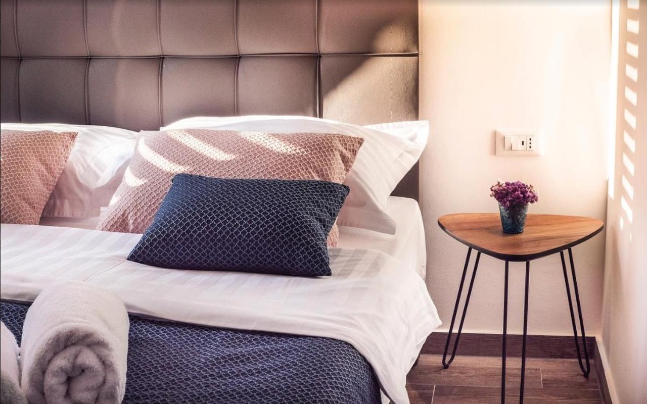 Pine Tree Boutique Apartments Saplunara Εξωτερικό φωτογραφία
