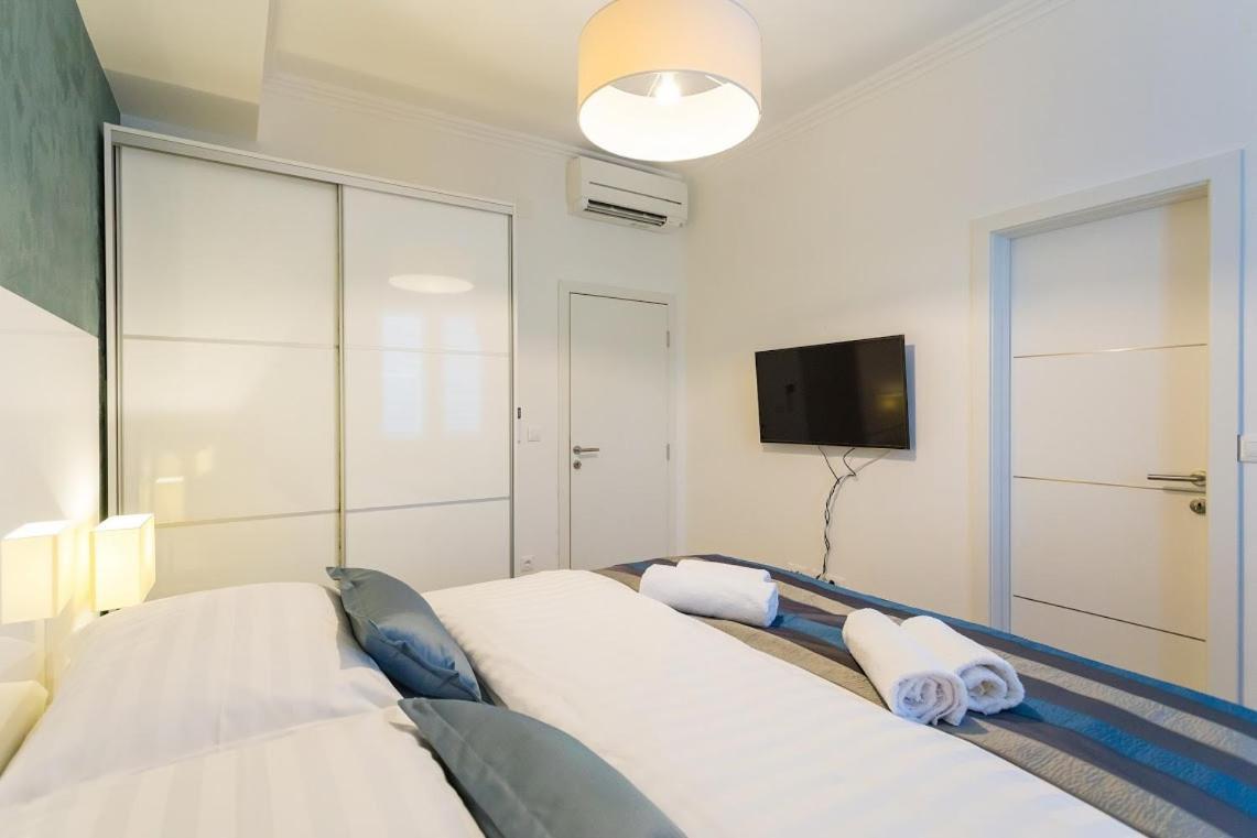Pine Tree Boutique Apartments Saplunara Εξωτερικό φωτογραφία