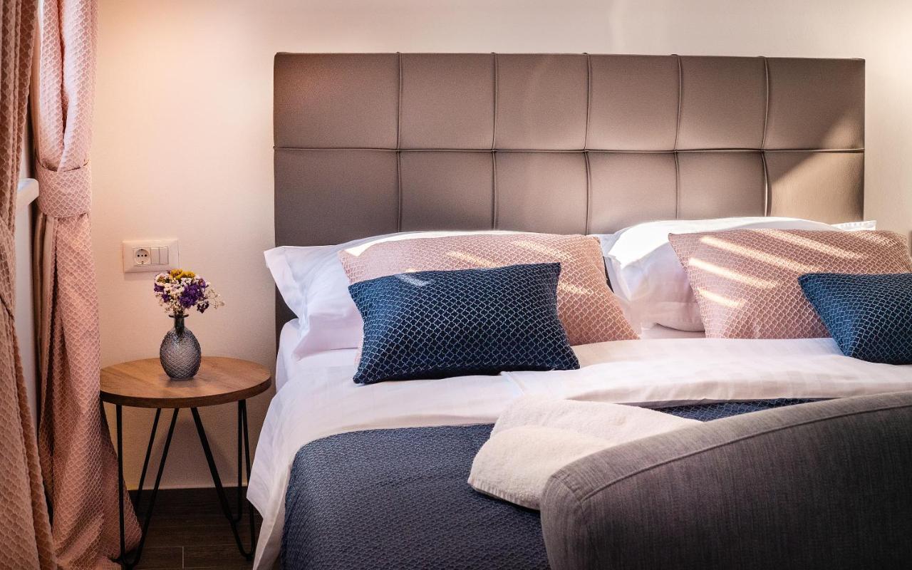 Pine Tree Boutique Apartments Saplunara Εξωτερικό φωτογραφία