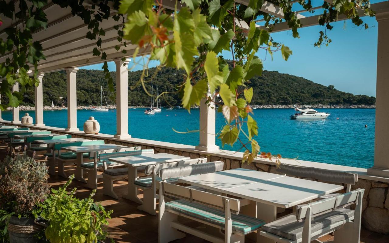Pine Tree Boutique Apartments Saplunara Εξωτερικό φωτογραφία