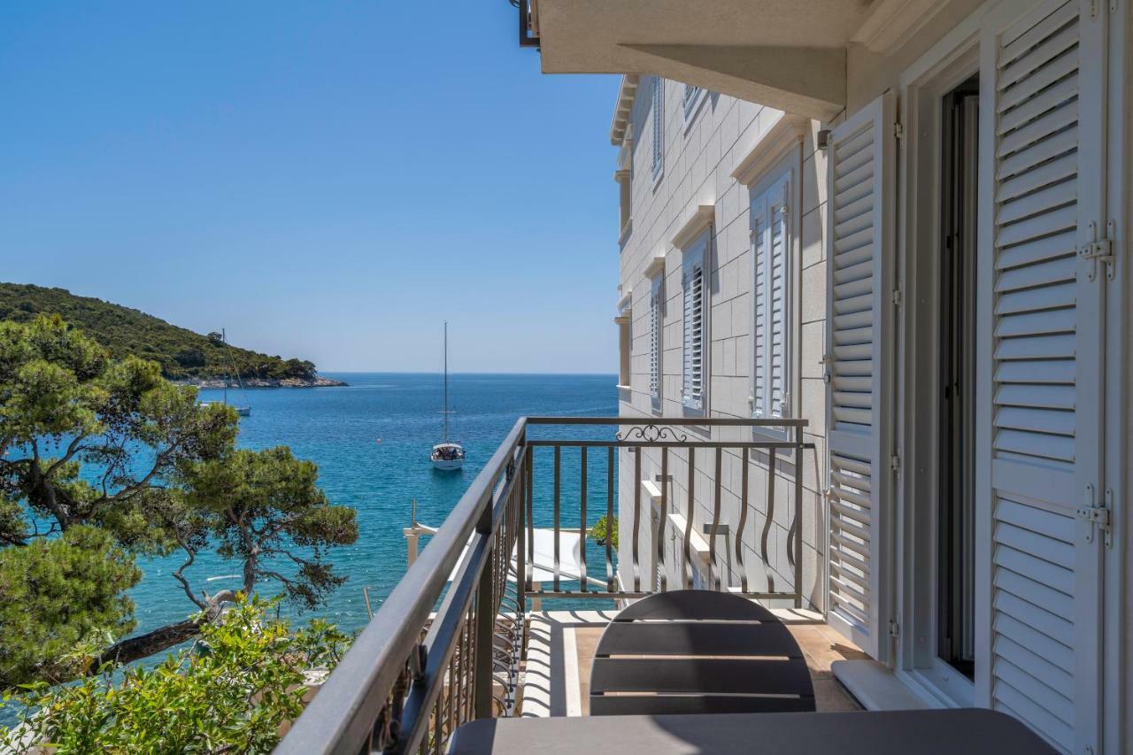 Pine Tree Boutique Apartments Saplunara Εξωτερικό φωτογραφία