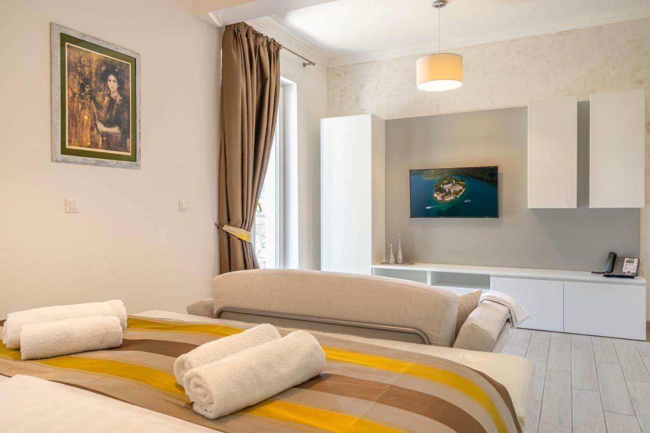 Pine Tree Boutique Apartments Saplunara Εξωτερικό φωτογραφία