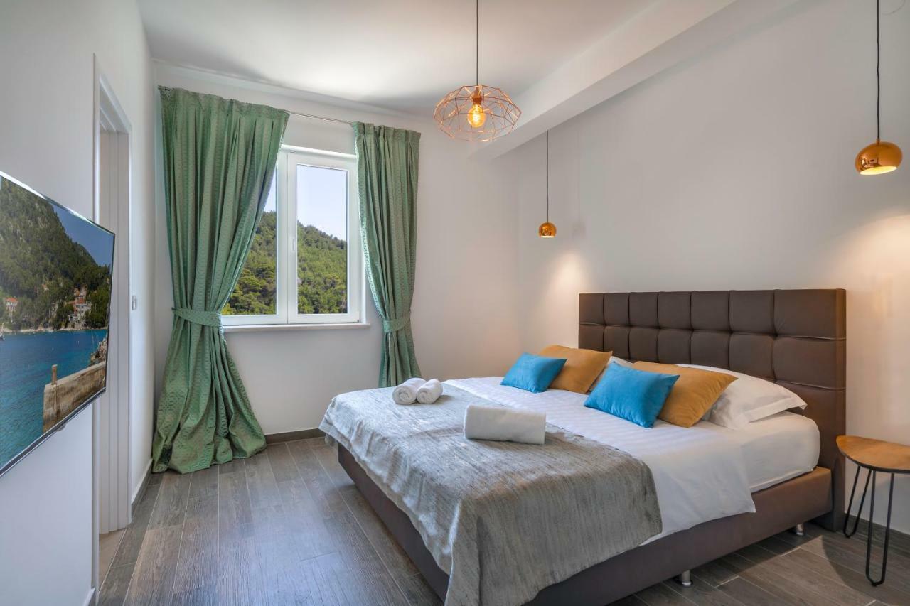 Pine Tree Boutique Apartments Saplunara Εξωτερικό φωτογραφία