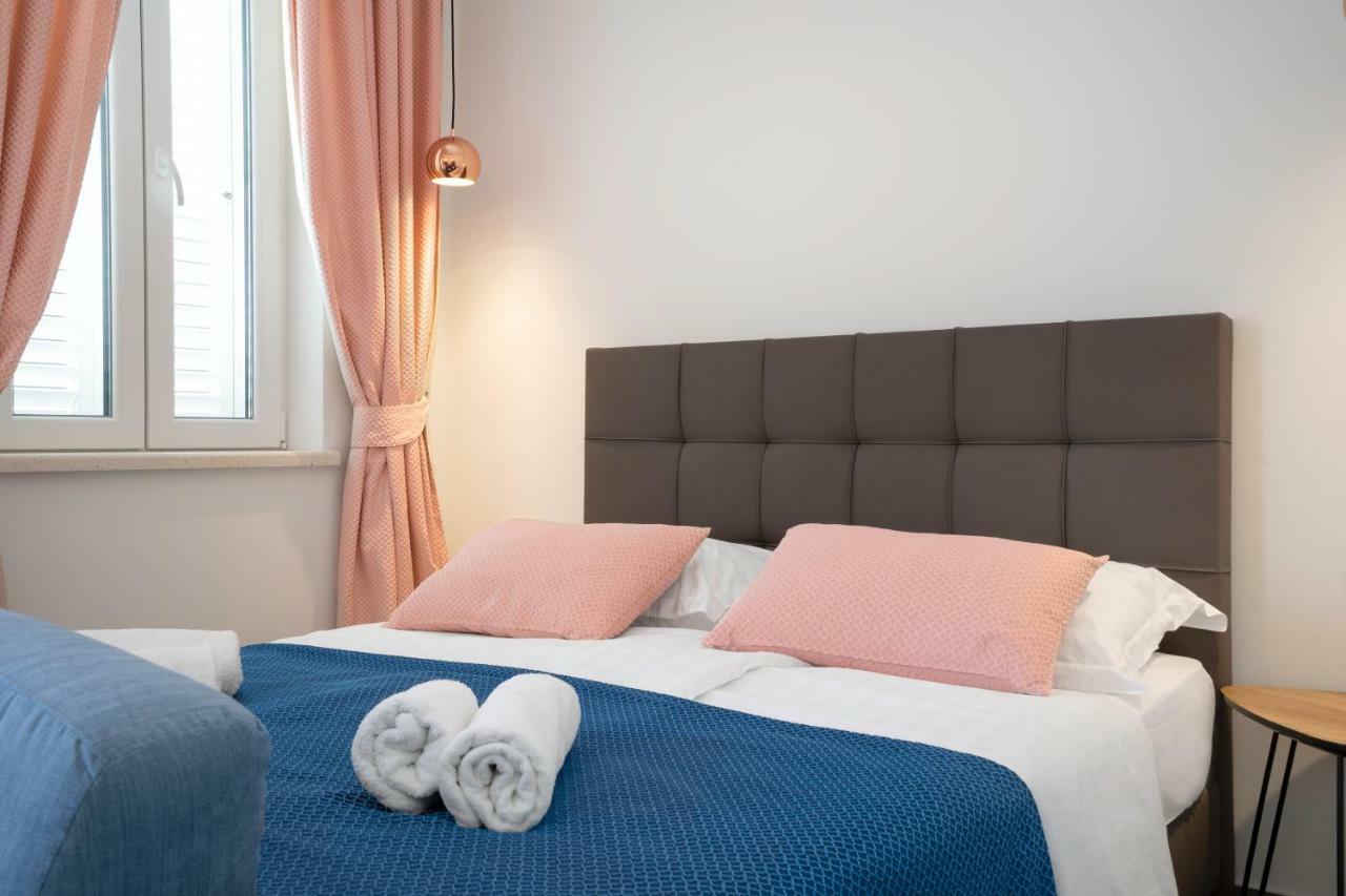 Pine Tree Boutique Apartments Saplunara Εξωτερικό φωτογραφία